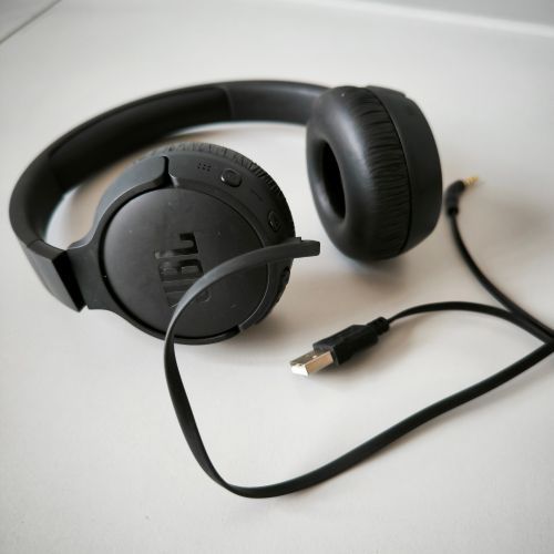 JBL Live 670NC